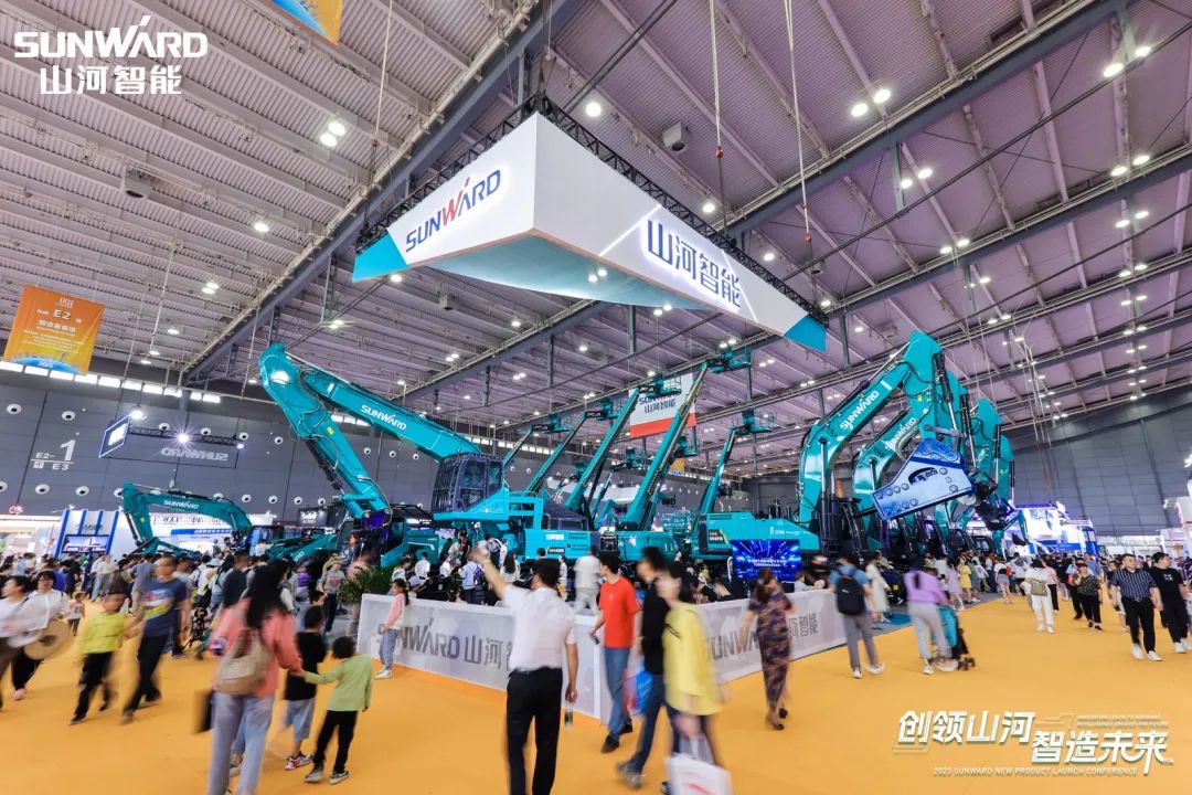 2023 CICEE | 全球工程机械盛会完美落幕！安博官网体育(中国)有限公司官网
智能交出闪亮答卷