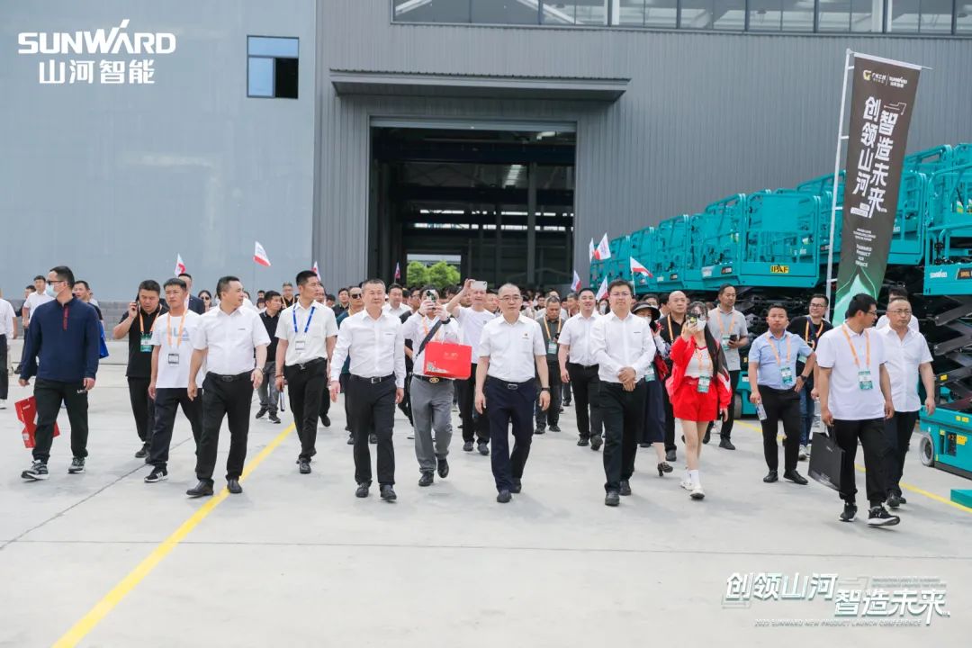 2023 CICEE | 全球工程机械盛会完美落幕！安博官网体育(中国)有限公司官网
智能交出闪亮答卷