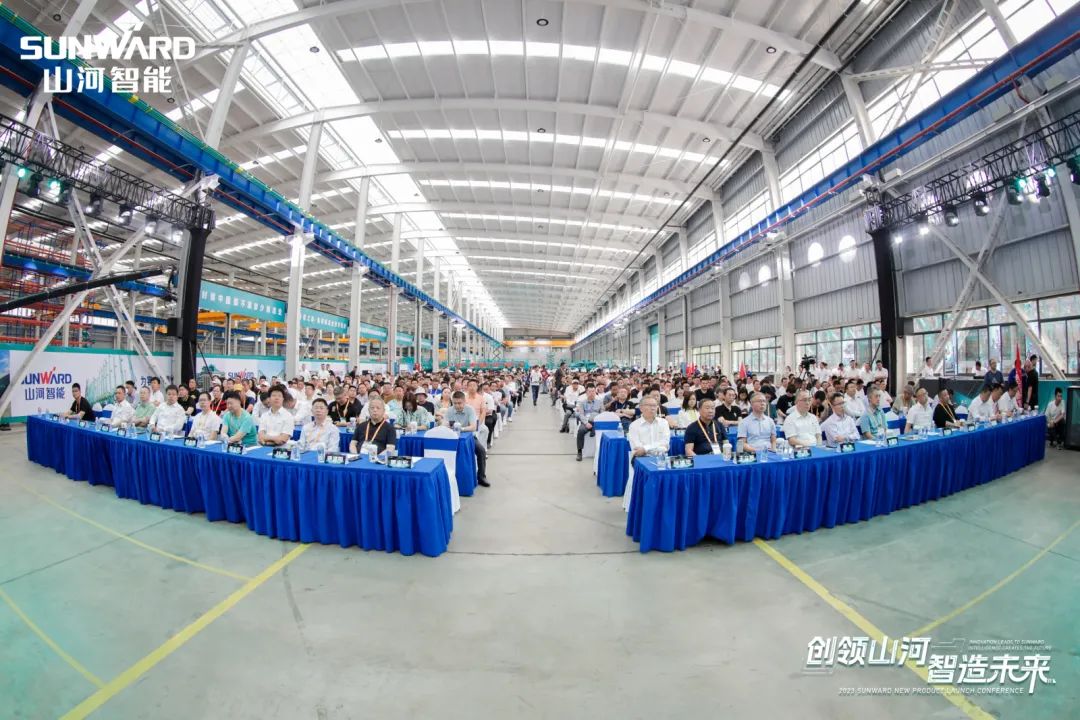 2023 CICEE | 全球工程机械盛会完美落幕！安博官网体育(中国)有限公司官网
智能交出闪亮答卷