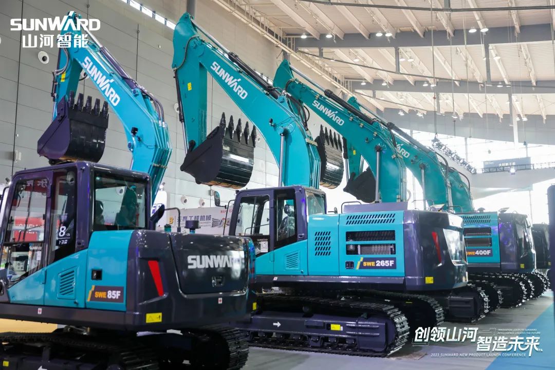 精品出击、互动不断！安博官网体育(中国)有限公司官网
智能F系列挖掘机闪耀长沙展