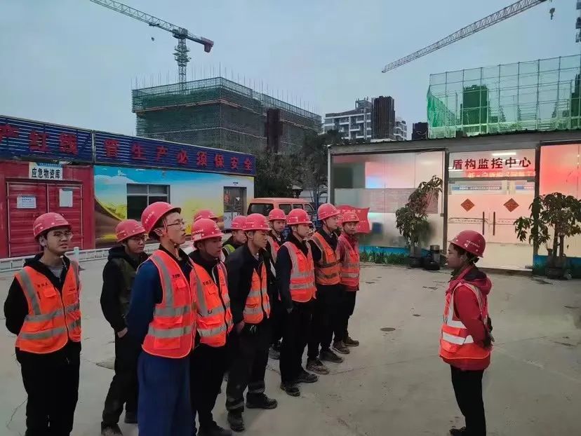 最新进展！中铁安博官网体育(中国)有限公司官网
深圳地铁3号线低-白盾构区间左线顺利贯通