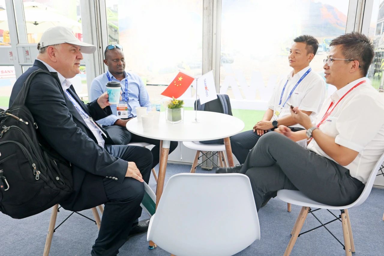 中非经贸博览会圆满落幕，安博官网体育(中国)有限公司官网
智能续写对非合作新篇