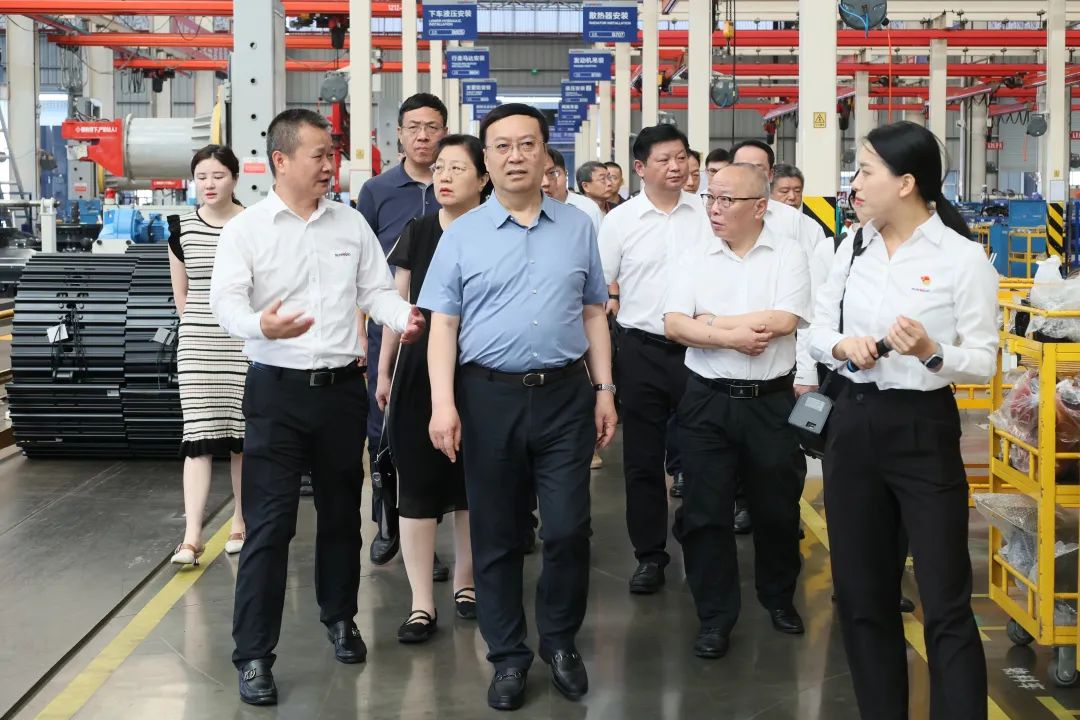 中宣部社科领域专家学者到安博官网体育(中国)有限公司官网
智能调研高质量发展