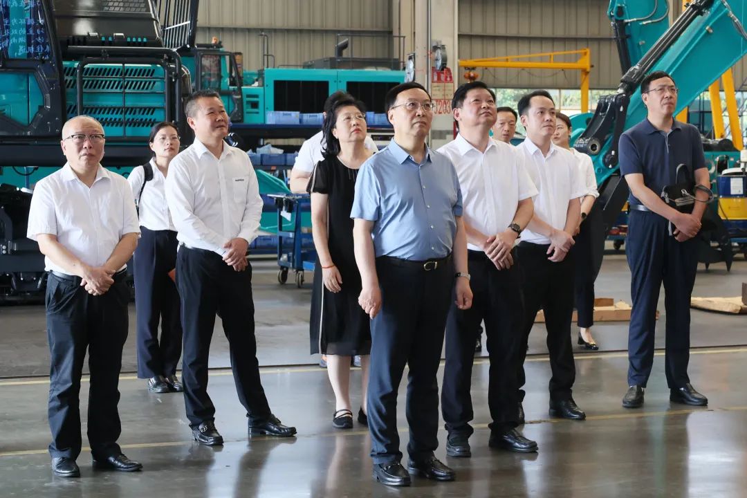 中宣部社科领域专家学者到安博官网体育(中国)有限公司官网
智能调研高质量发展