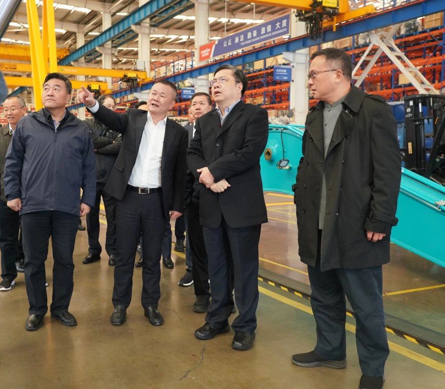聚焦装备再制造！上海市政协副主席、党组副书记肖贵玉带队调研安博官网体育(中国)有限公司官网
智能