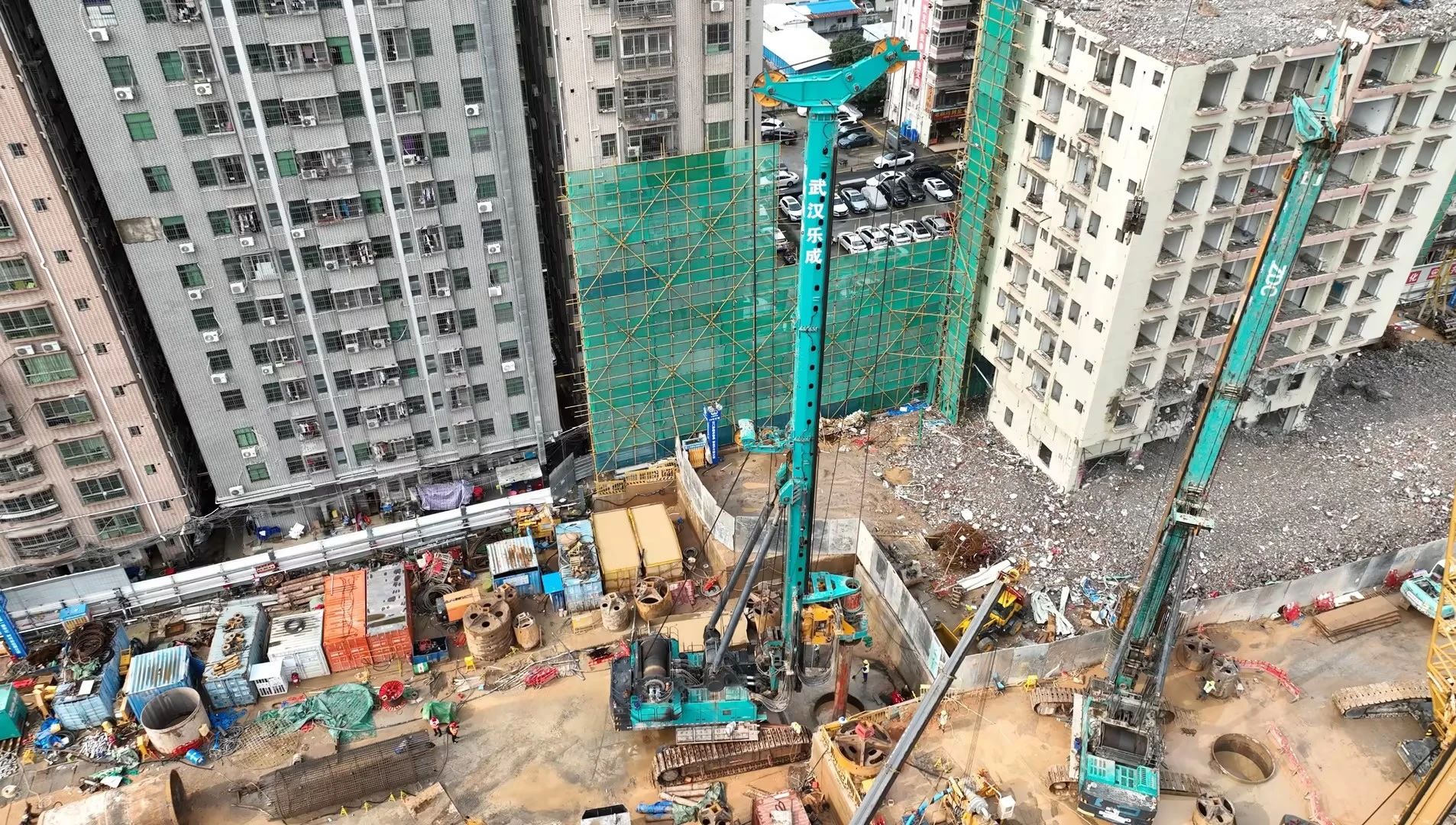 性能突出,超强助力!安博官网体育(中国)有限公司官网
智能旋挖钻机助力深圳地铁五和站施工