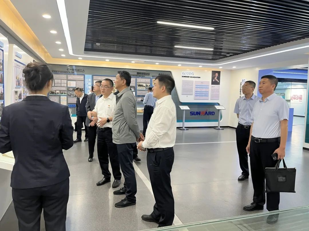 中煤平朔党委书记、董事长陈建一行调研安博官网体育(中国)有限公司官网
智能