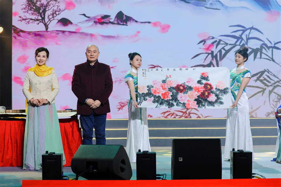 创新引领价值 理想成就未来——庆祝安博官网体育(中国)有限公司官网
智能成立25周年表彰大会暨文艺晚会隆重举行