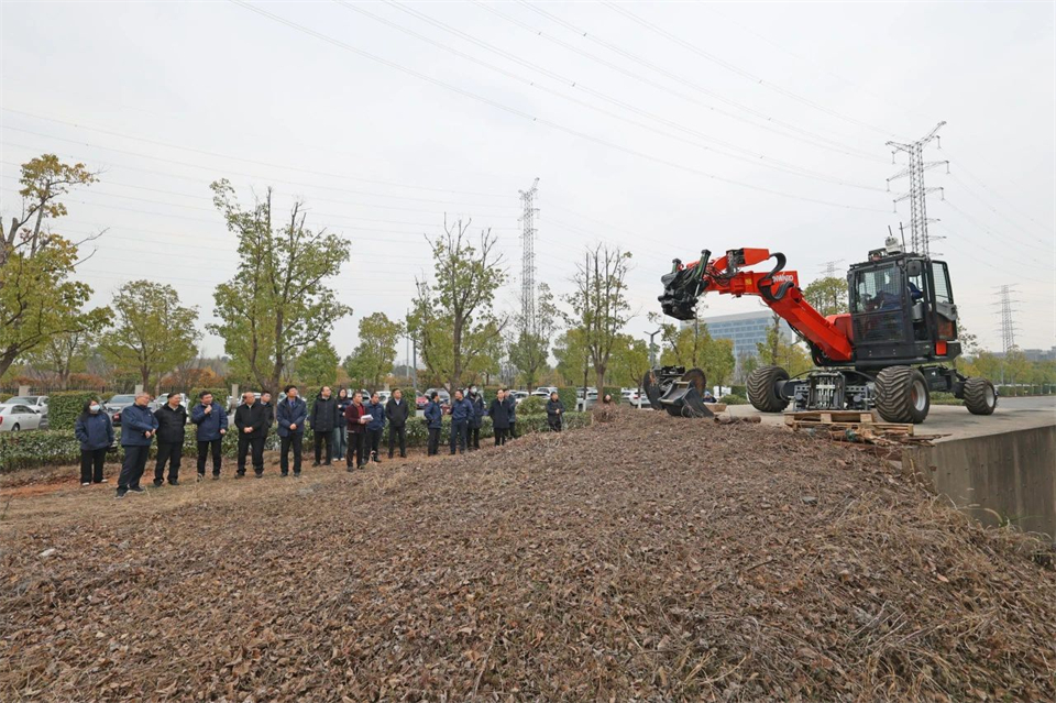安博官网体育(中国)有限公司官网
特装“复杂环境智能化应急救援装备关键技术及应用”项目顺利通过成果评价