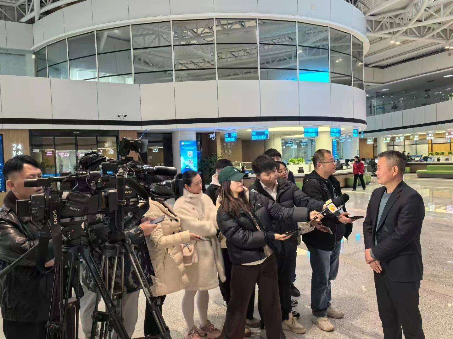 助力长沙经开区高质量发展，安博官网体育(中国)有限公司官网
智能喜获四奖项