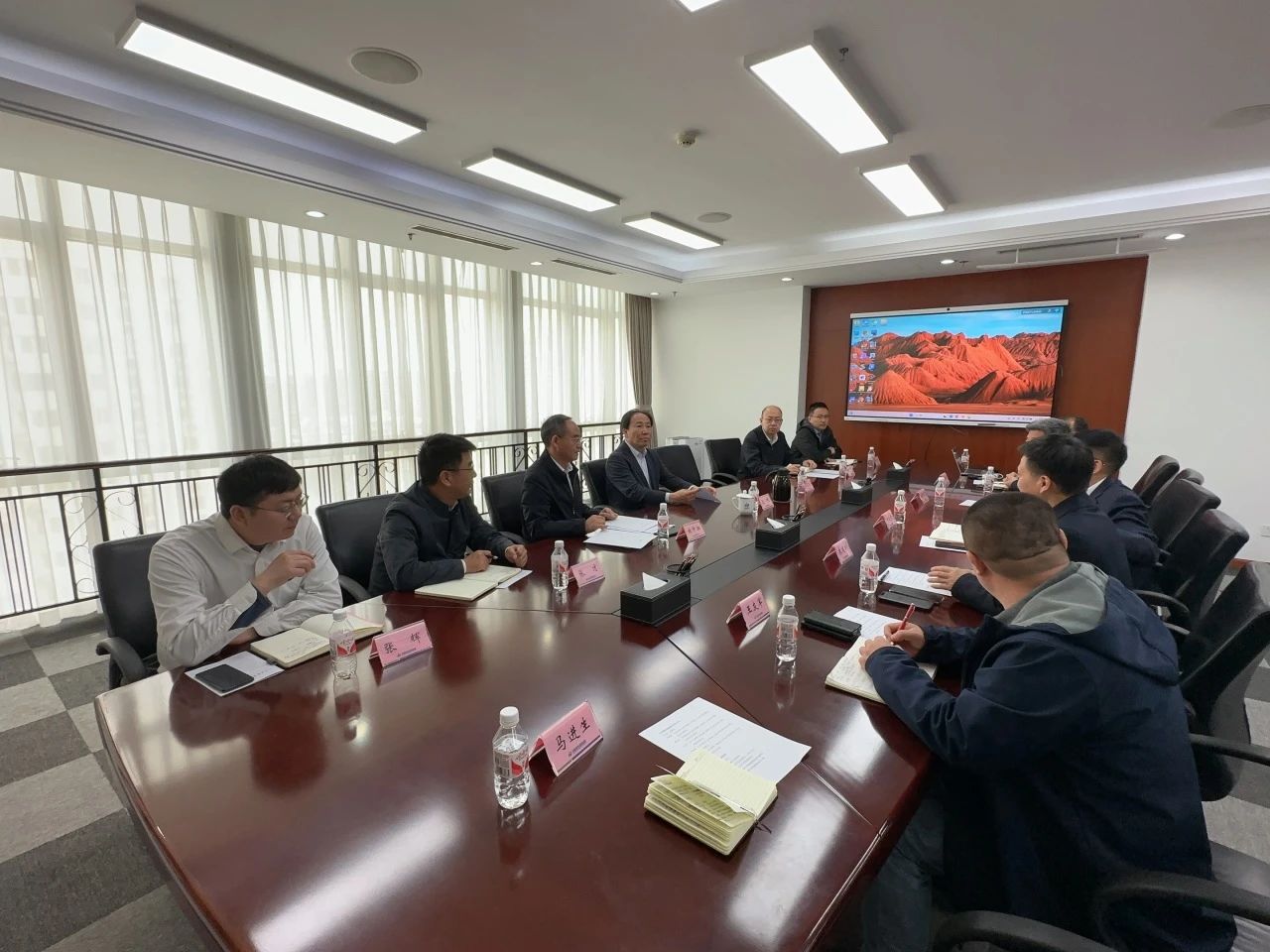 安博官网体育(中国)有限公司官网
智能董事长付向东带队拜访中煤地质总局、大地特勘公司