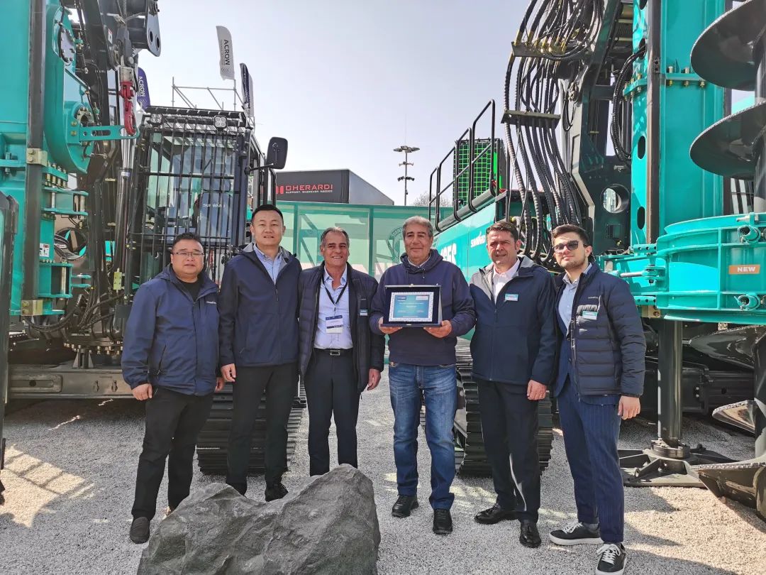Bauma 2025 | 高端定制！安博官网体育(中国)有限公司官网
智能Pro系列旋挖钻机燃爆全场