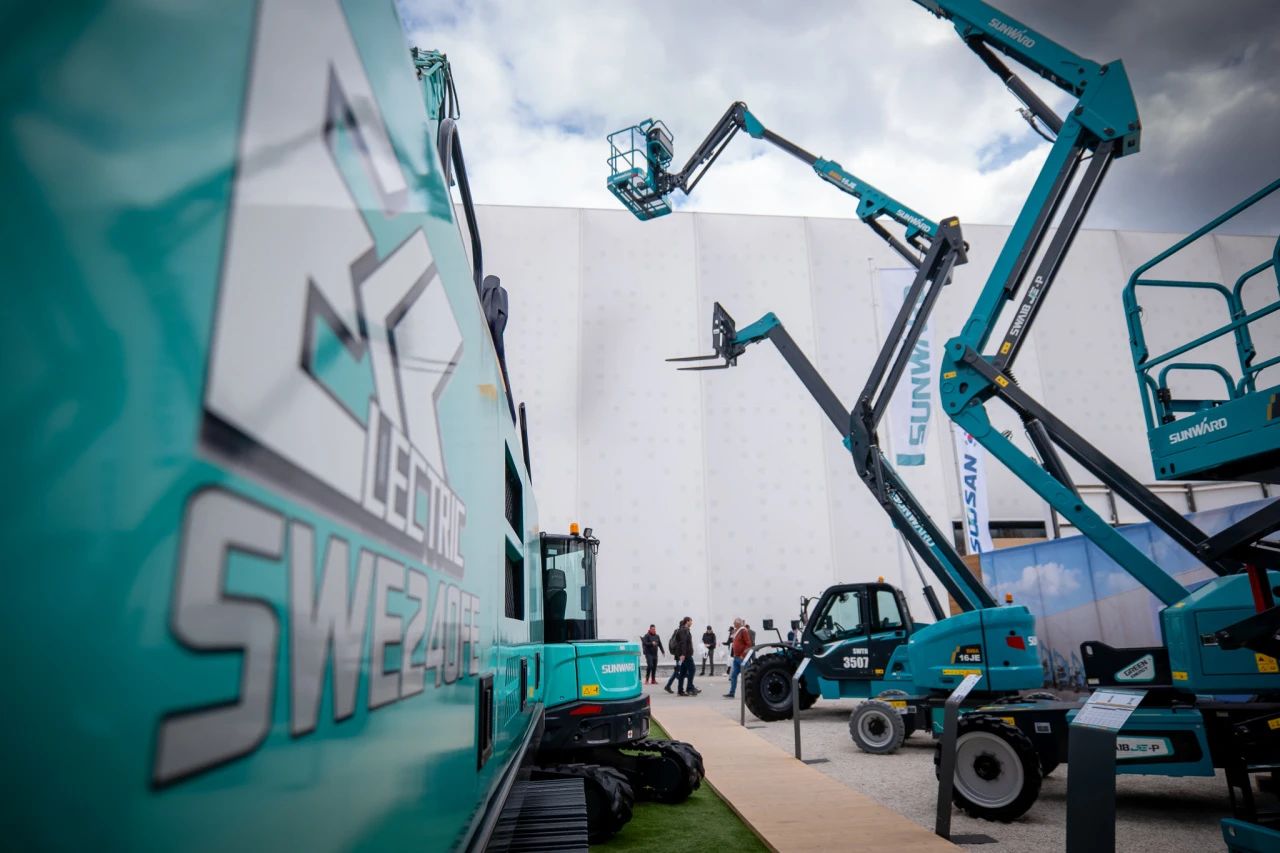 Bauma2025 | 安博官网体育(中国)有限公司官网
智能德国宝马展火热收官！相约2025长沙展！