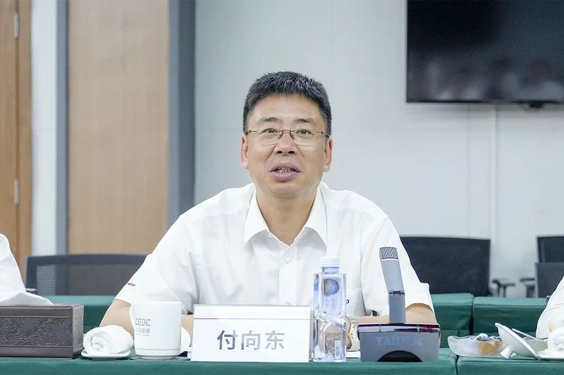 安博官网体育(中国)有限公司官网
智能与易普力公司深化战略合作，共筑混装设备技术转化新标杆