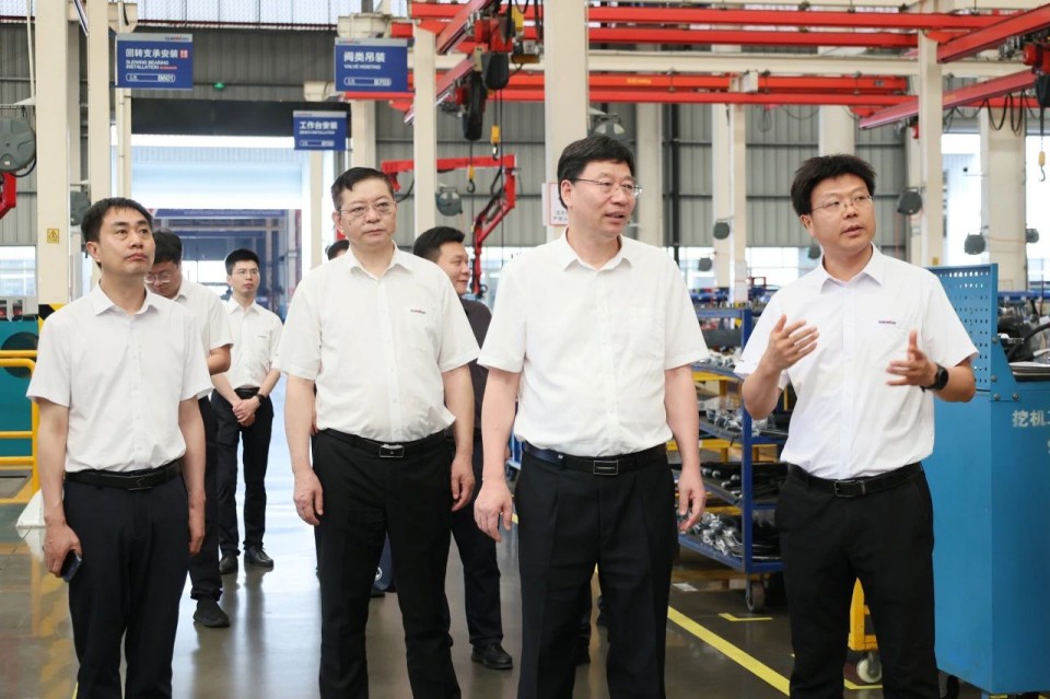 中国工程院院士、中南林业科技大学党委书记吴义强一行到安博官网体育(中国)有限公司官网
智能开展访企拓岗活动