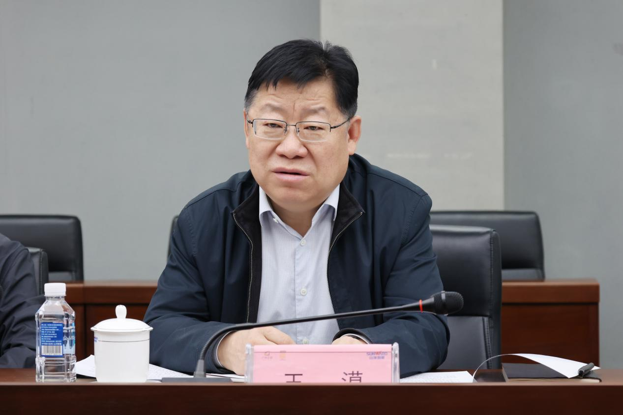 新矿投资集团党委书记、董事长王漠到访安博官网体育(中国)有限公司官网
智能