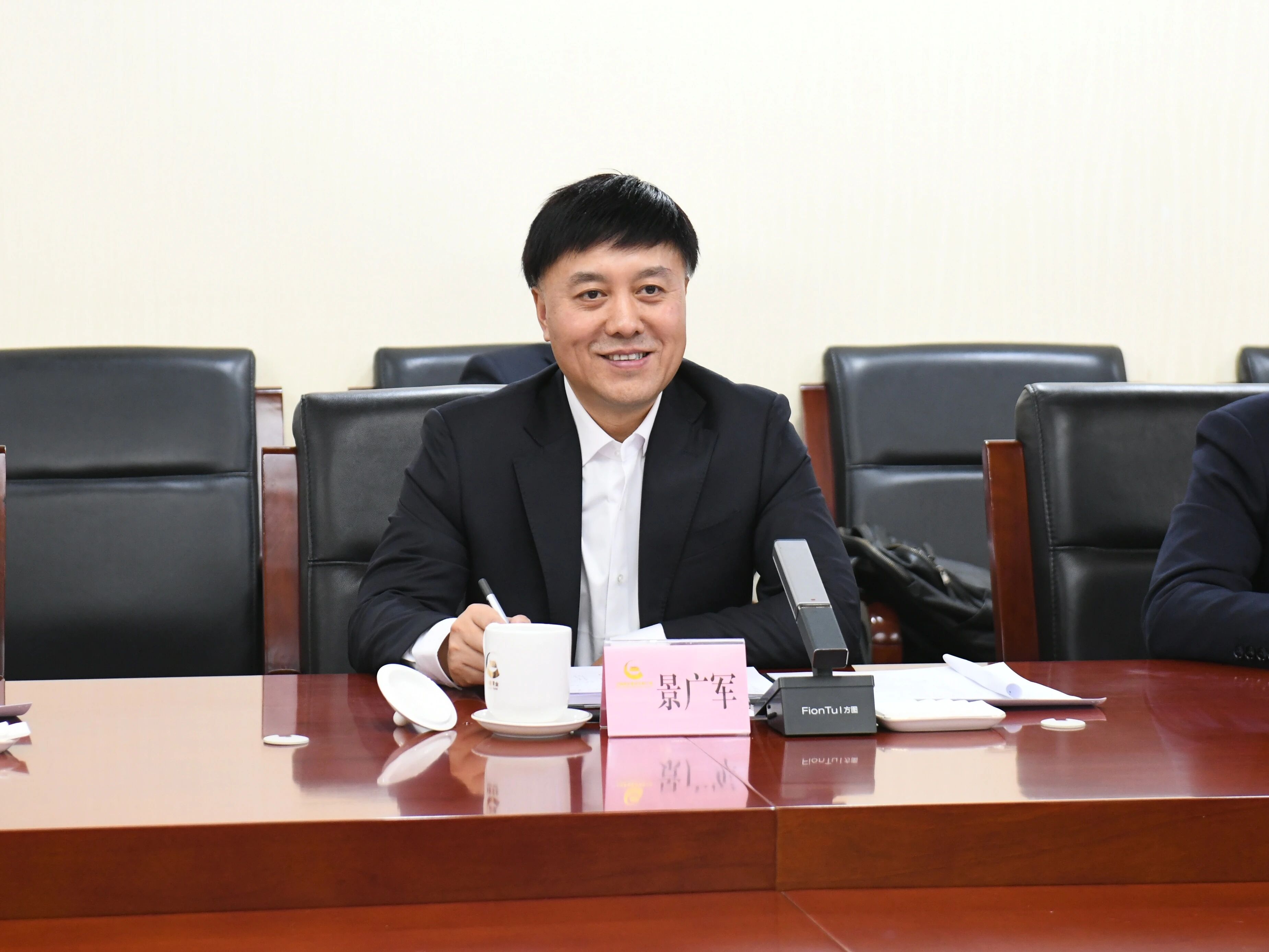 广州工控集团董事长景广军率安博官网体育(中国)有限公司官网
智能团队到中国黄金集团拜访交流