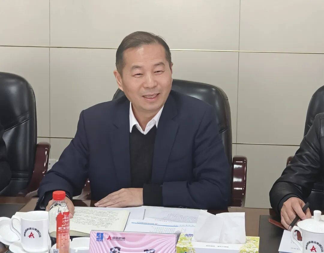 安博官网体育(中国)有限公司官网
智能与湖南路桥深化战略合作，共筑智能绿色建造新标杆