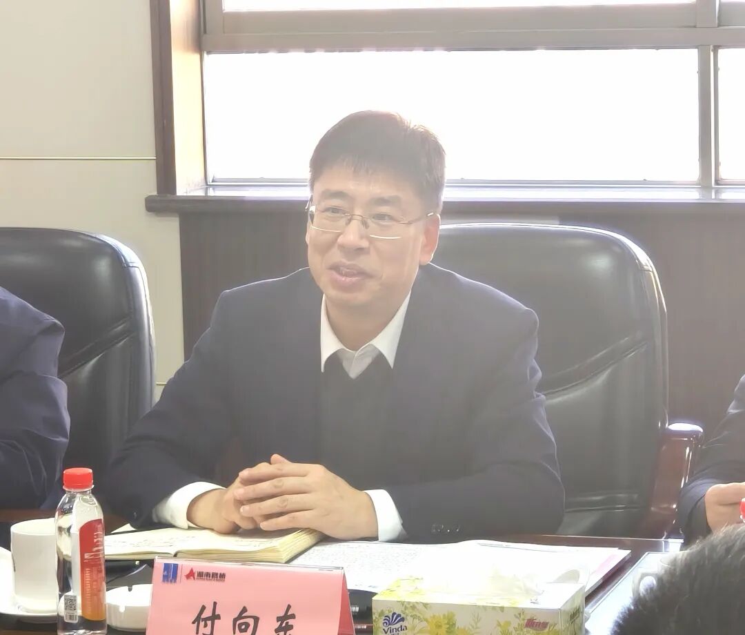 安博官网体育(中国)有限公司官网
智能与湖南路桥深化战略合作，共筑智能绿色建造新标杆