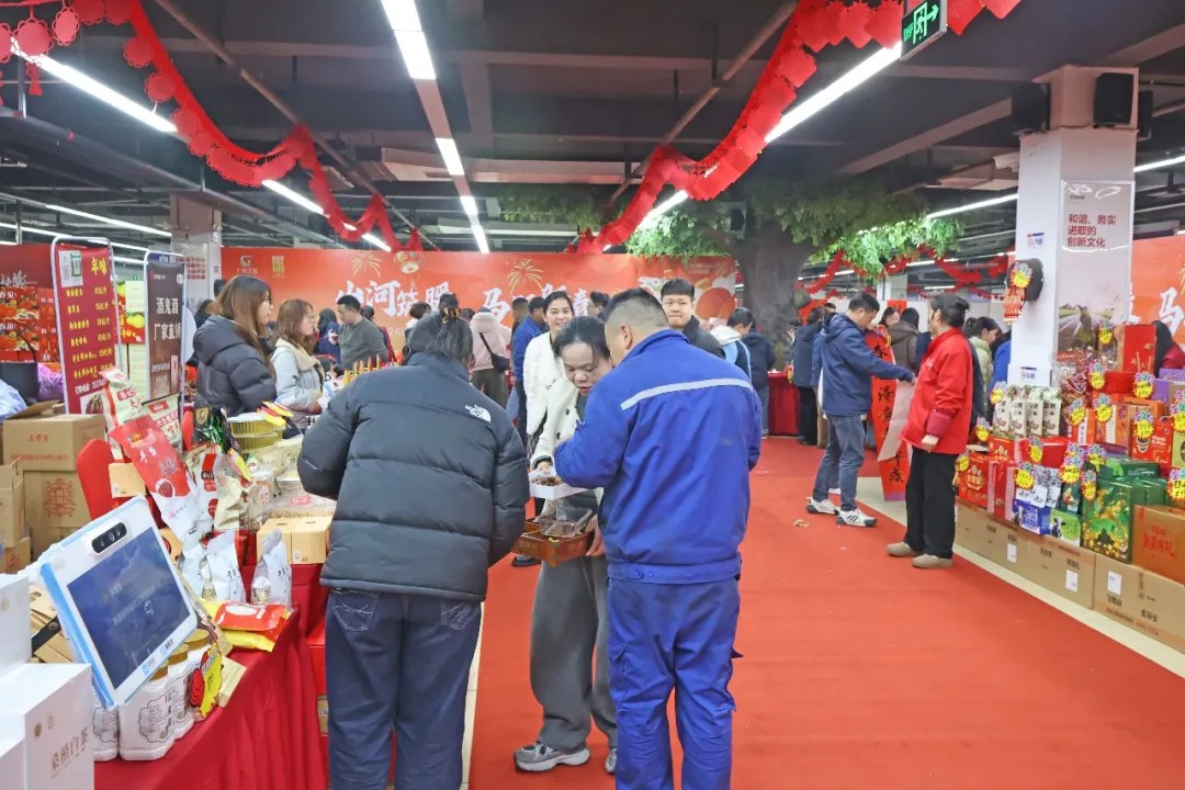 笔墨迎春，祝福暖心！在安博官网体育(中国)有限公司官网
智能“囤”年味、送温暖、迎新春